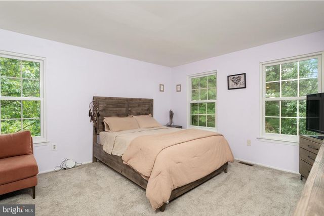 46 LEHAVRE CT, Hamilton, NJ 08619