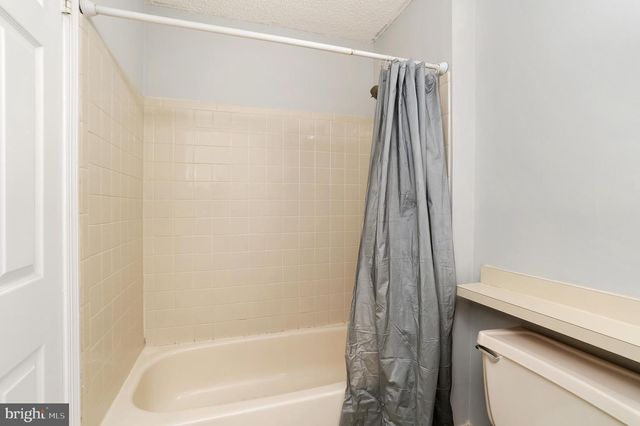 46 LEHAVRE CT, Hamilton, NJ 08619
