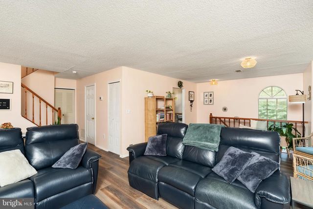 46 LEHAVRE CT, Hamilton, NJ 08619