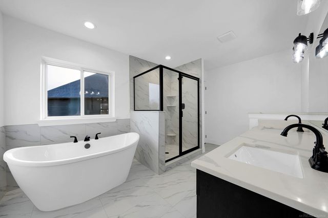 14647 Glenshire Drive, Sterling Heights, MI 48312