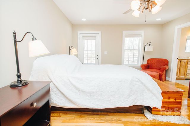 160 Winsome Forest Drive, Nebo, NC 28761