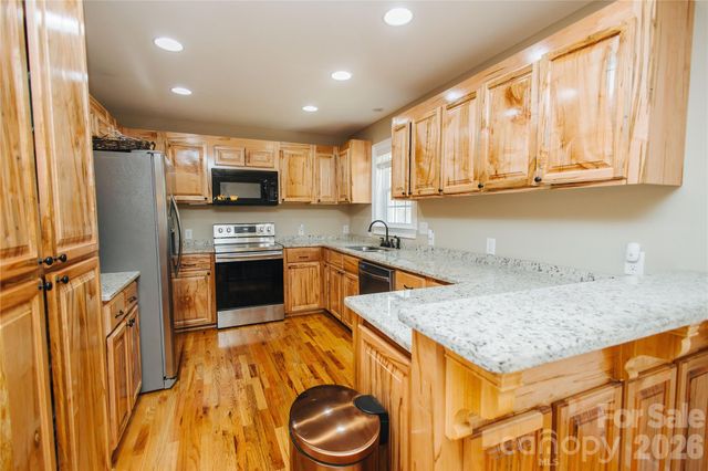 160 Winsome Forest Drive, Nebo, NC 28761