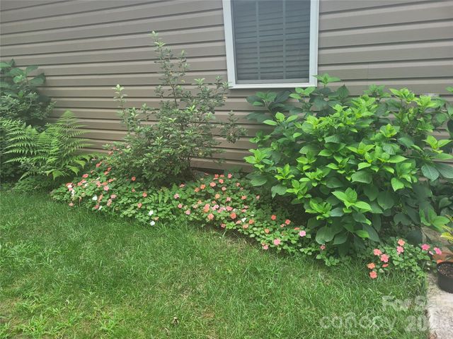 160 Winsome Forest Drive, Nebo, NC 28761