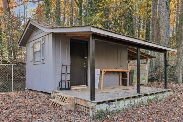 4685 Barnes Court, Loganville, GA 30052