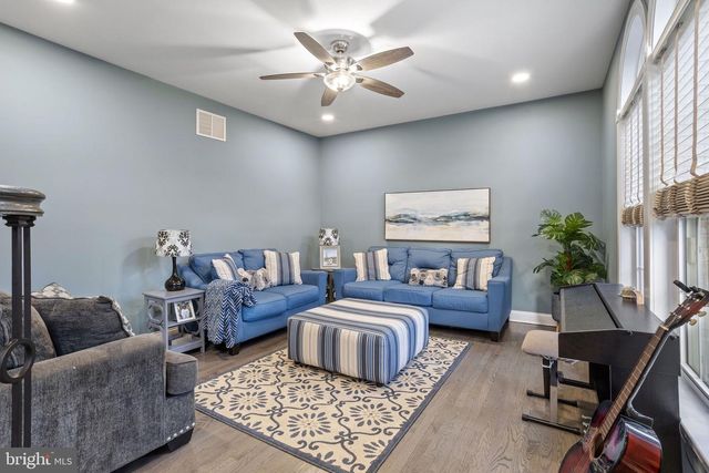 14 CONOR RD, Jackson, NJ 08527