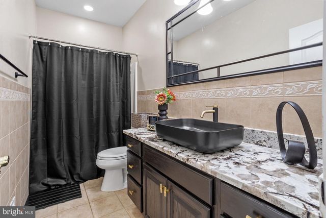 14 CONOR RD, Jackson, NJ 08527
