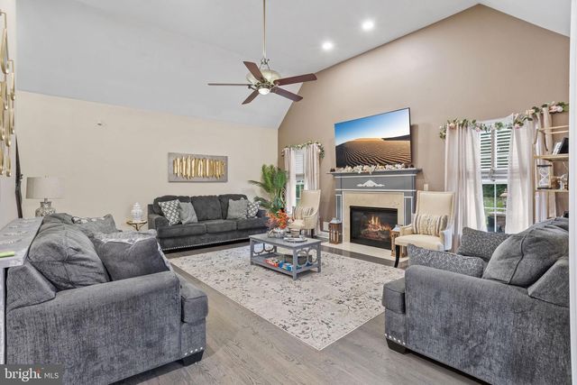 14 CONOR RD, Jackson, NJ 08527