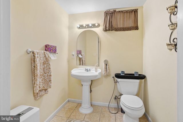 14 CONOR RD, Jackson, NJ 08527