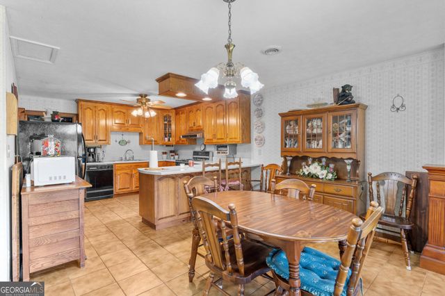 818 McCrary Road, Molena, GA 30258