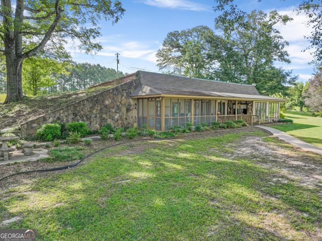 818 McCrary Road, Molena, GA 30258
