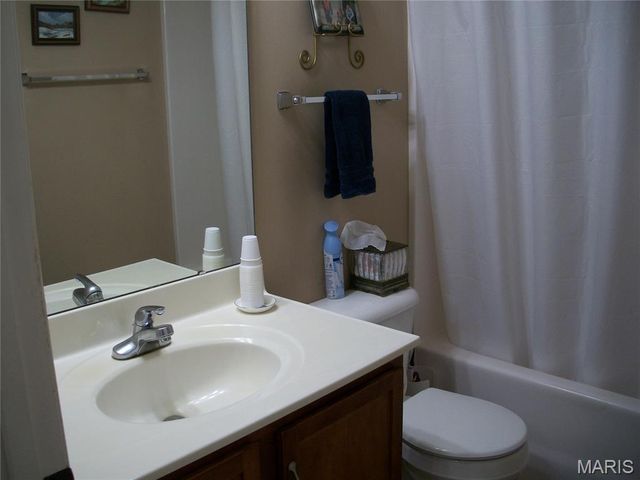 2404 Andrea Crest Drive, Washington, MO 63090