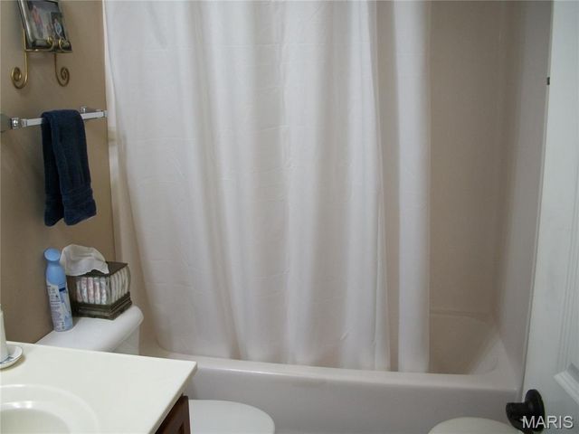2404 Andrea Crest Drive, Washington, MO 63090