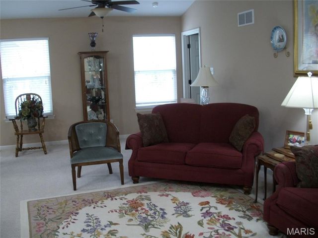 2404 Andrea Crest Drive, Washington, MO 63090