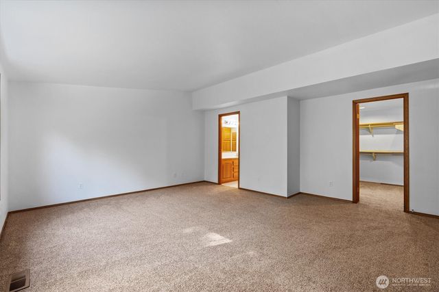 205 Divide Road, Kelso, WA 98626