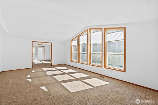 205 Divide Road, Kelso, WA 98626