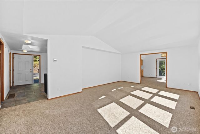 205 Divide Road, Kelso, WA 98626