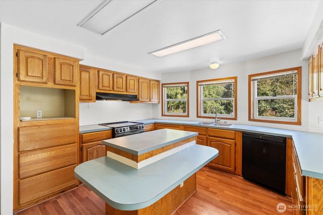 205 Divide Road, Kelso, WA 98626