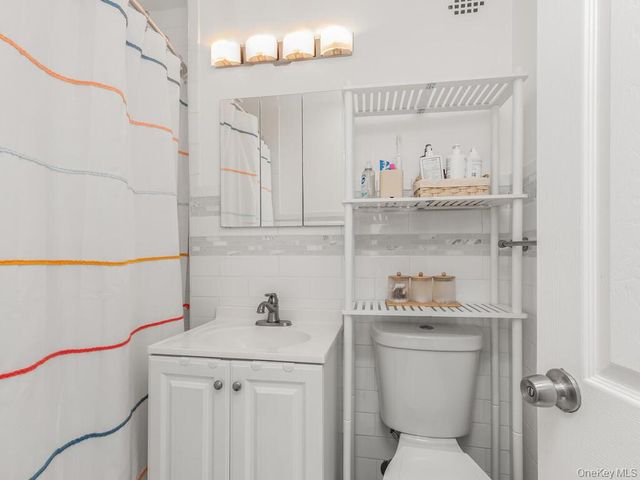 5700 Arlington Avenue 1D, Bronx, NY 10471