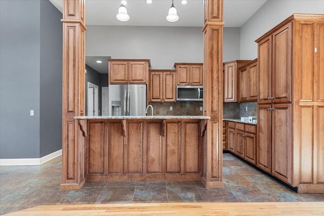 31 Chickory Ln, Monteagle, TN 37356