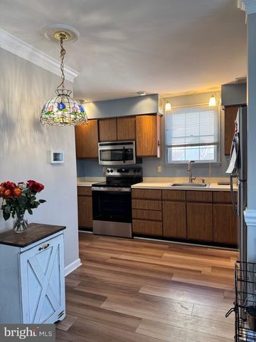 8332 MAUZY SQUARE, Marshall, VA 20115