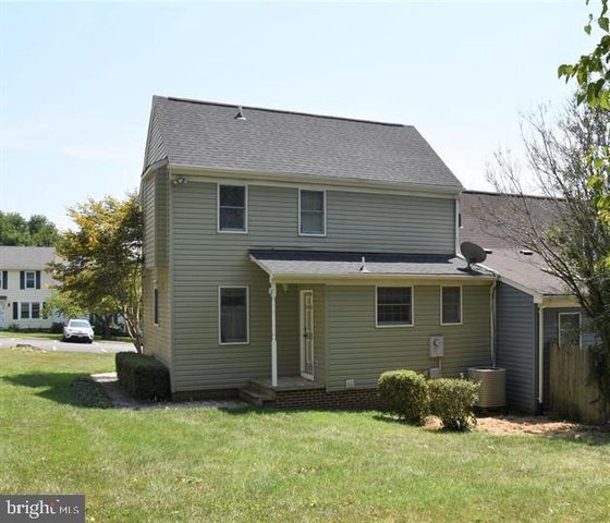8332 MAUZY SQUARE, Marshall, VA 20115