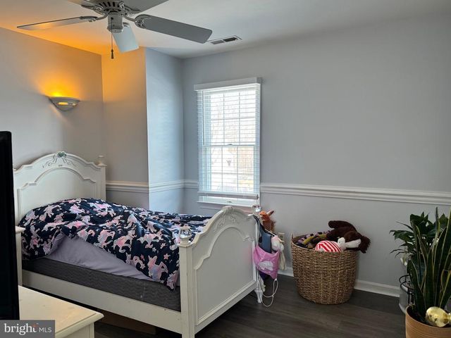 8332 MAUZY SQUARE, Marshall, VA 20115