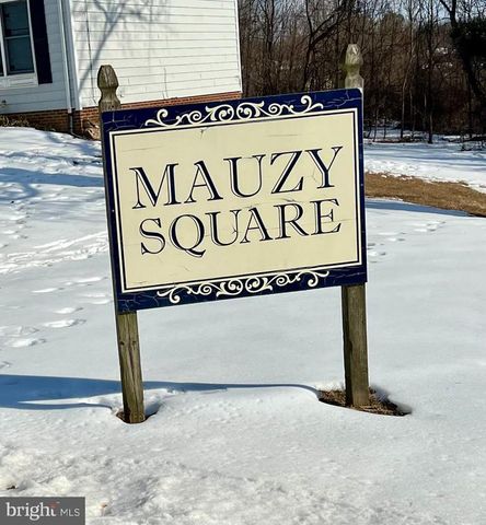 8332 MAUZY SQUARE, Marshall, VA 20115
