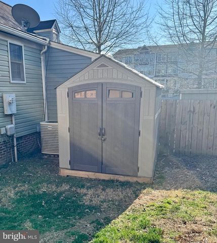 8332 MAUZY SQUARE, Marshall, VA 20115