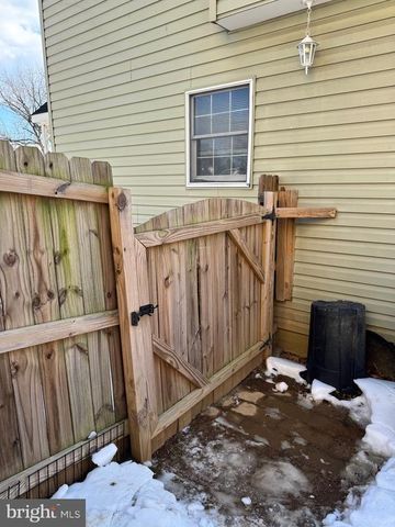 8332 MAUZY SQUARE, Marshall, VA 20115