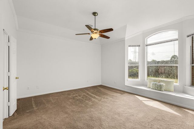 525 Lockland Lane, League City, TX 77573