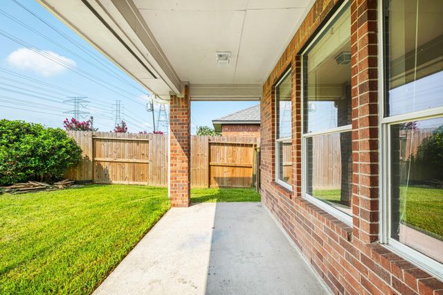 525 Lockland Lane, League City, TX 77573