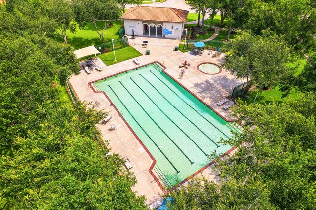 525 Lockland Lane, League City, TX 77573