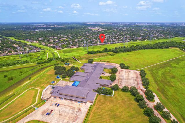 525 Lockland Lane, League City, TX 77573