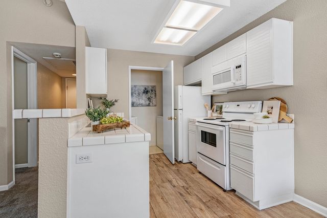 7016 Stagecoach Rd G, Dublin, CA 94568