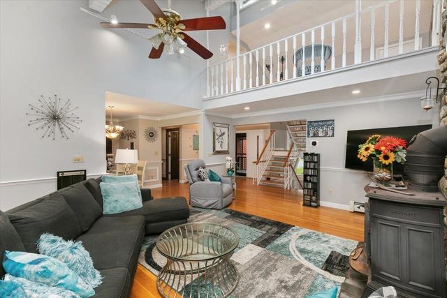 6 Jo-Dan Lane, Methuen, MA 01844