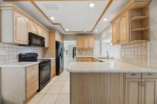 6110 NE 19th Avenue, Fort Lauderdale, FL 33308