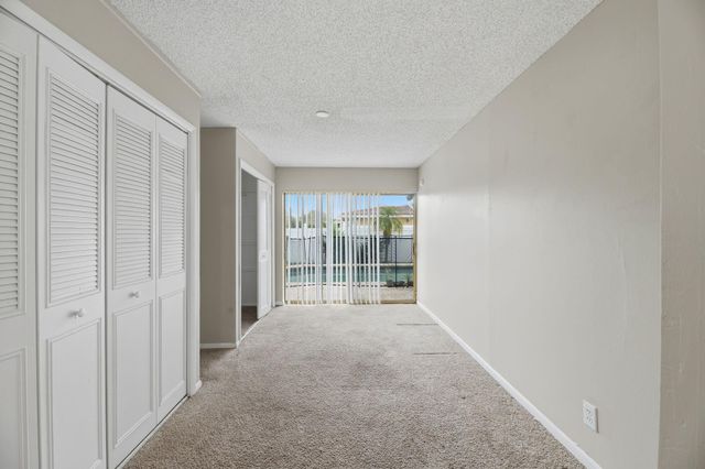 6110 NE 19th Avenue, Fort Lauderdale, FL 33308