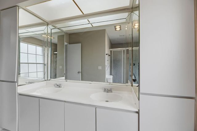 6110 NE 19th Avenue, Fort Lauderdale, FL 33308