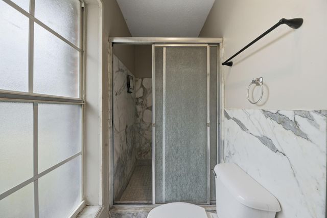 6110 NE 19th Avenue, Fort Lauderdale, FL 33308