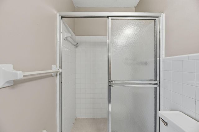 6110 NE 19th Avenue, Fort Lauderdale, FL 33308