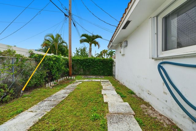 6110 NE 19th Avenue, Fort Lauderdale, FL 33308
