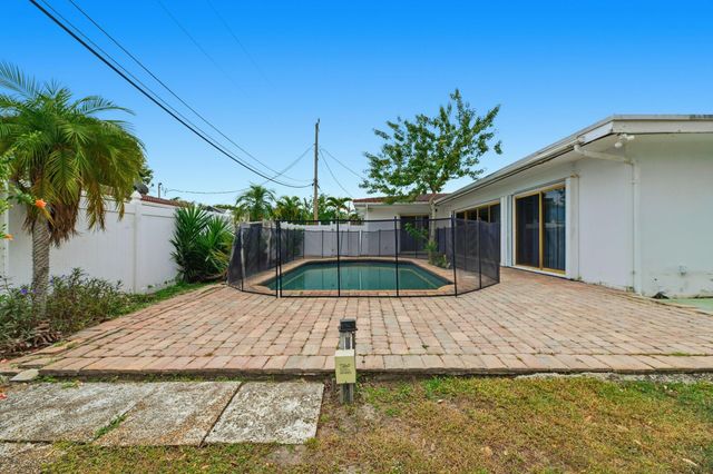 6110 NE 19th Avenue, Fort Lauderdale, FL 33308