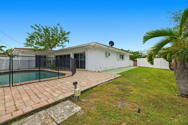 6110 NE 19th Avenue, Fort Lauderdale, FL 33308