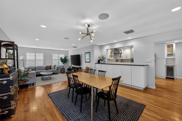 1001 SE 10th Street, Fort Lauderdale, FL 33316