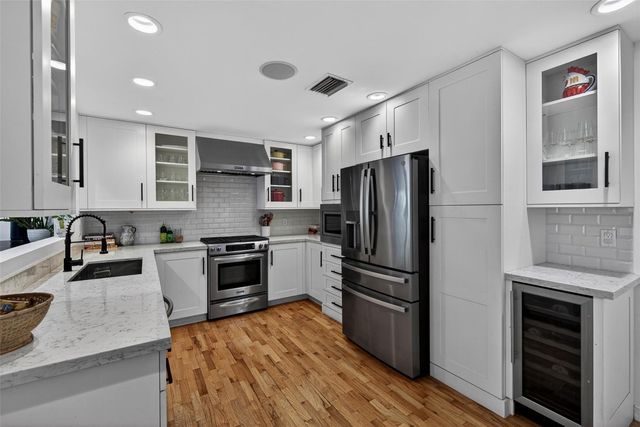 1001 SE 10th Street, Fort Lauderdale, FL 33316