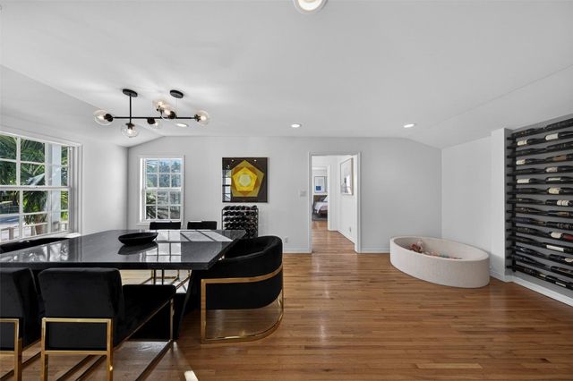 1001 SE 10th Street, Fort Lauderdale, FL 33316