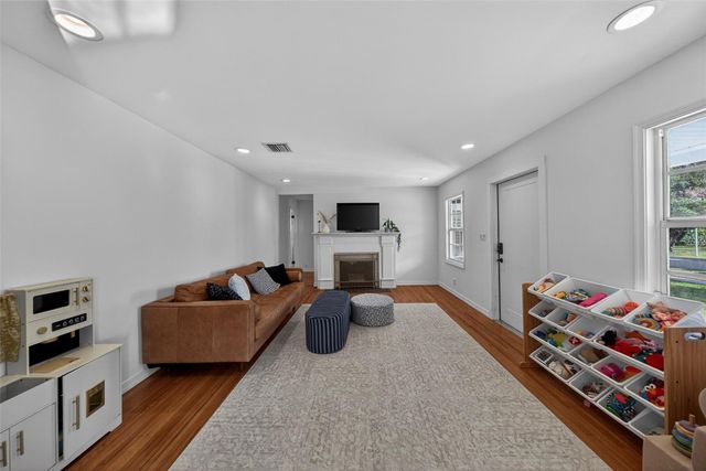 1001 SE 10th Street, Fort Lauderdale, FL 33316