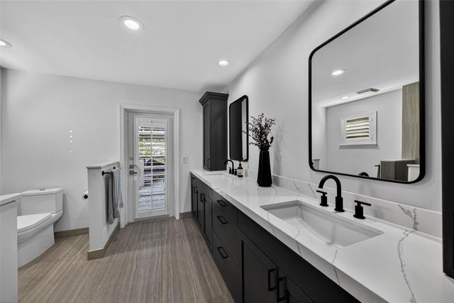 1001 SE 10th Street, Fort Lauderdale, FL 33316