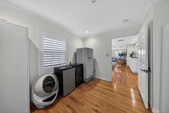 1001 SE 10th Street, Fort Lauderdale, FL 33316