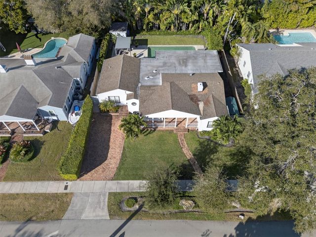 1001 SE 10th Street, Fort Lauderdale, FL 33316